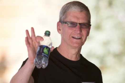 tim_cook_saluda-525x350