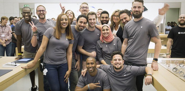 Apple-Store_Dubai_Mall-of-the-Emirates_5