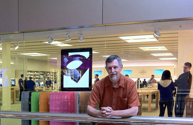 Gary-Allen_Apple-Store