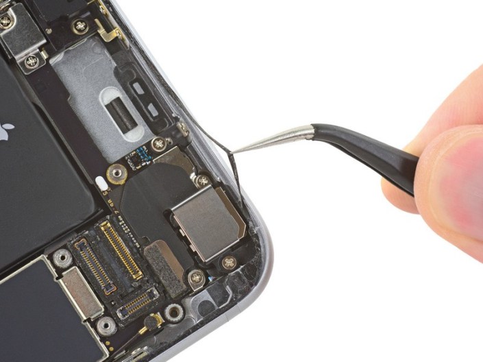 iPhone-6s_resistente-al-agua_iFixit-2