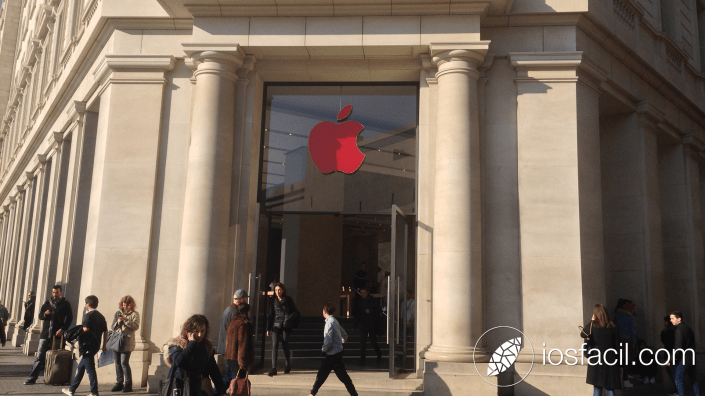 Apple-Store_Passeig-de-gracia_VIH_2015_dia