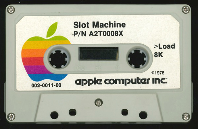 Apple_slot-Machine_cinta-de-cassette