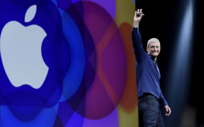 Tim-Cook_Apple_Special-Event_2016_September