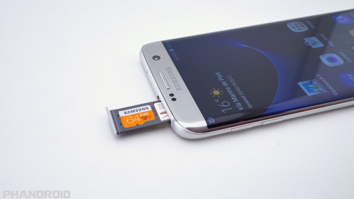 Samsung_Galaxy-S7_slot-micro-SD_