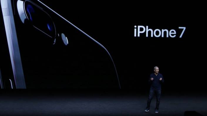 apple_keynote-2016-sep_iphone-7_