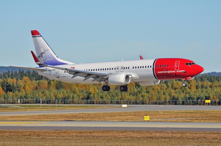 norwegian_boeing-737_madrid_barajas_