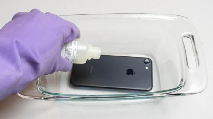 apple_iphone-7_acido_