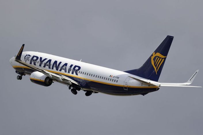 boeing_737-800_ryanair_