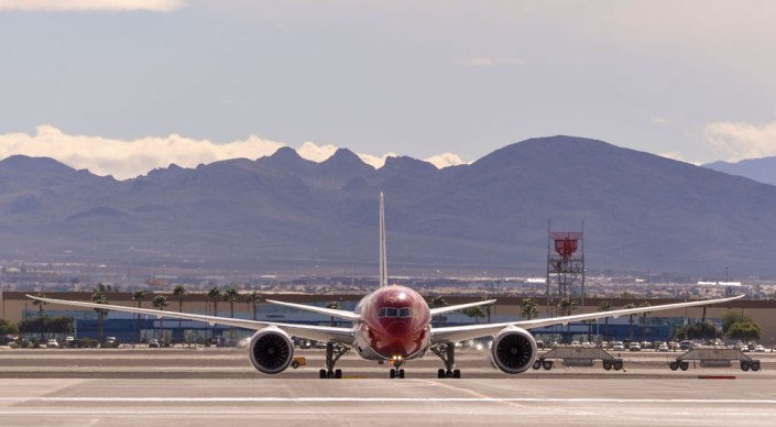 Boeing 787-8 de Norwegian Air Shuttle en el Aeropuerto Internacional McCarran (Las Vegas).