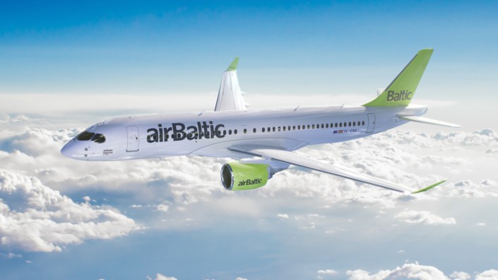 bombardier_cs300_airbaltic_