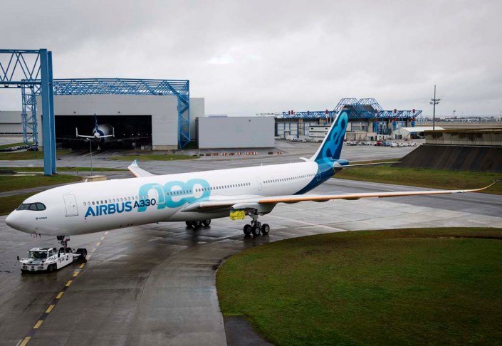 airbus-a330neo_roll-out_