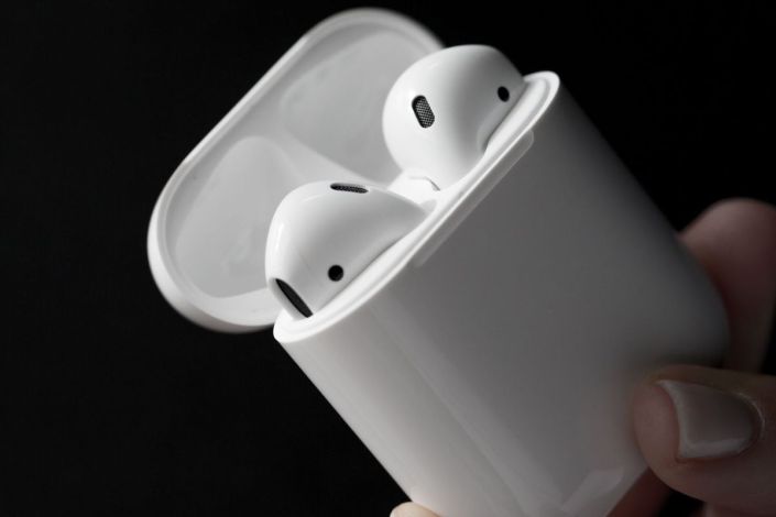 apple_airpods_